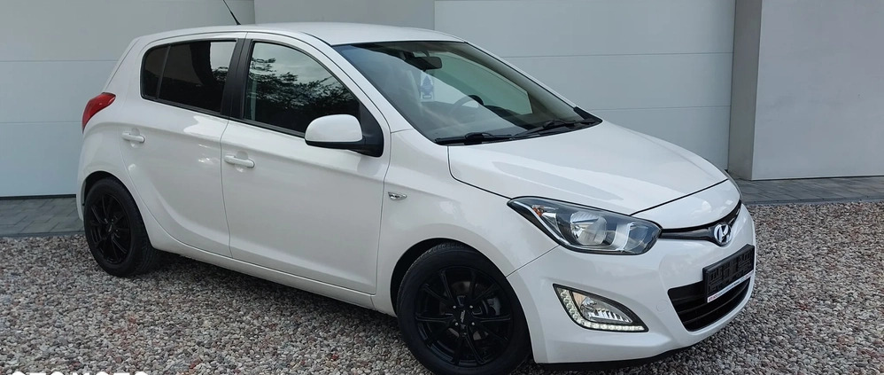 Hyundai i20 cena 25999 przebieg: 153763, rok produkcji 2013 z Zambrów małe 667